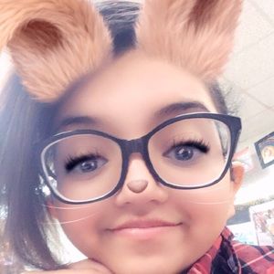 Meet your Posher, Eli